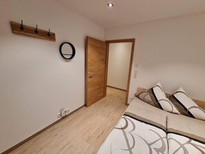 2 Schlafzimmer, Internetzugang, Bettwäsche