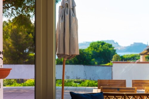 Comfortable three-room apartment with a large terrace overlooking the Gulf of Portoferraio