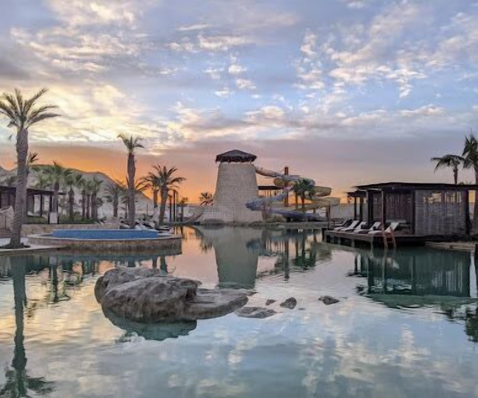 حمّام سباحة خارجي، حمّام سباحة لا متناهي