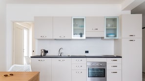 Fridge, oven, dishwasher