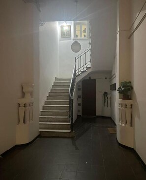 Interior - casaRó, cozy, comfortable,800mt from ferr/centr station,..a treat! (Bari)