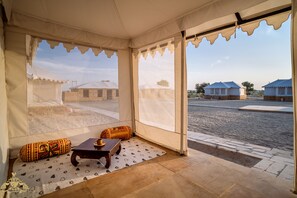 Minibar y ropa de cama 