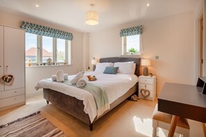 3 chambres, Wi-Fi gratuit, draps fournis
