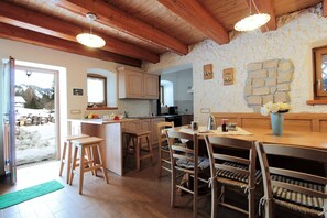 Dining - Hut in Trentino with Dolomites View (Transacqua -Primiero San Martino)