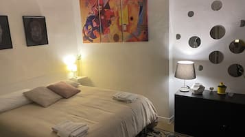 2 bedrooms, WiFi, bed sheets