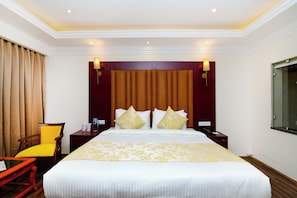 Deluxe Room | Premium bedding, down comforters, Select Comfort beds, free WiFi