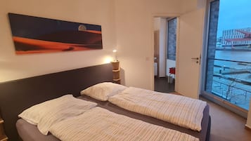 1 Schlafzimmer, Zimmersafe, Bügeleisen/Bügelbrett, Reisekinderbett