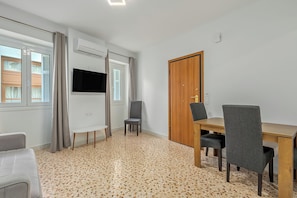 Comfort Apartment | Living area