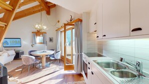 Réfrigérateur, four, plaque de cuisson, lave-vaisselle