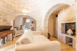 Fireplace - Trulli Oasis - Putignano (Putignano)