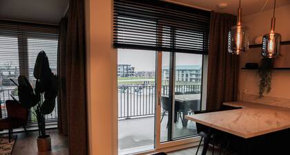 Luxury 8 person apartment in Residence Marina Kamperland