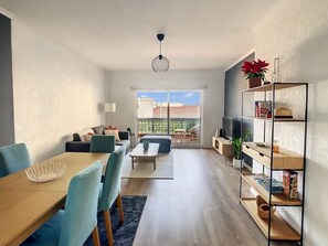 2 Schlafzimmer, Bügeleisen/Bügelbrett, Reisekinderbett, kostenloses WLAN