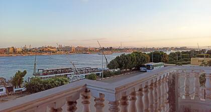 Luxor house Nile view