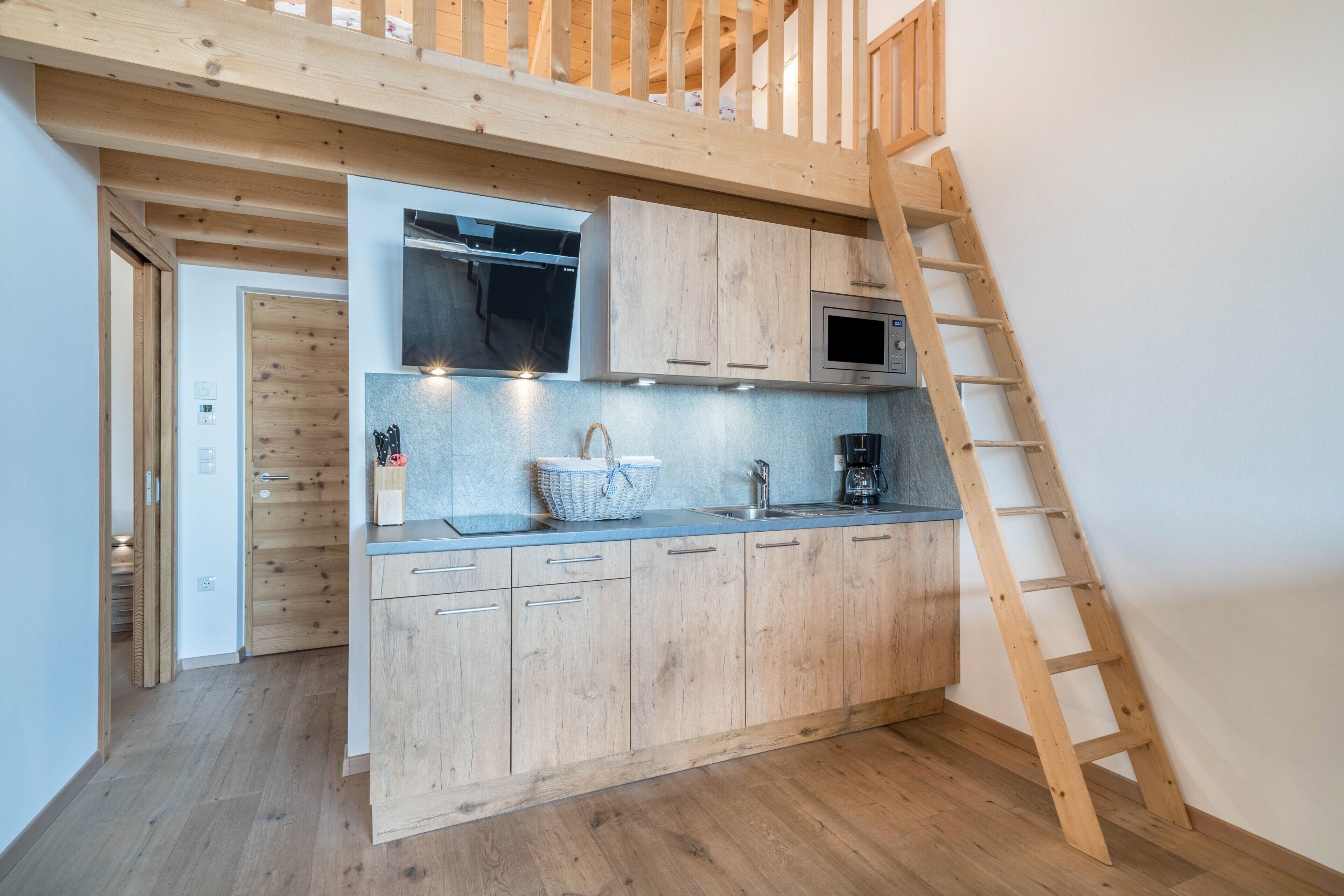 Refrigerador, microondas, parrilla de estufa y lavavajillas 