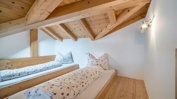 2 chambres, Wi-Fi gratuit, draps fournis