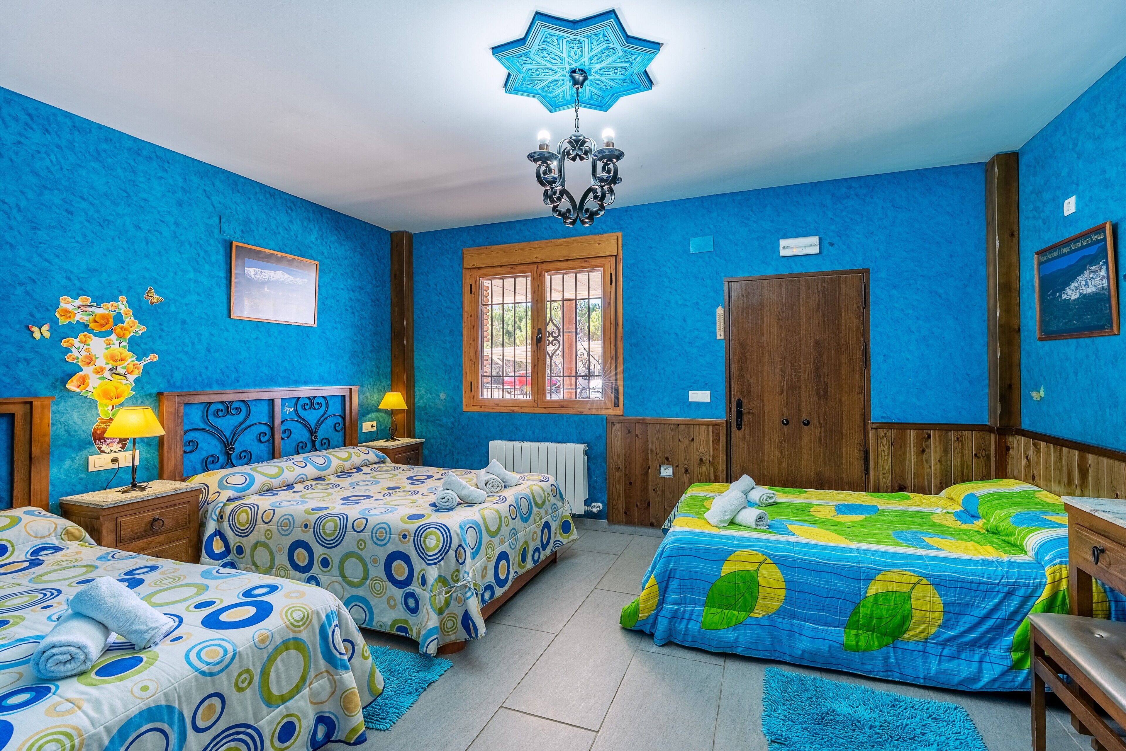 4 chambres, fer et planche à repasser, Wi-Fi gratuit, draps fournis