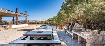 Holiday Home "Casa Rural Tesorillo Cat Superior" with Mountain View, Pool & Wi-Fi