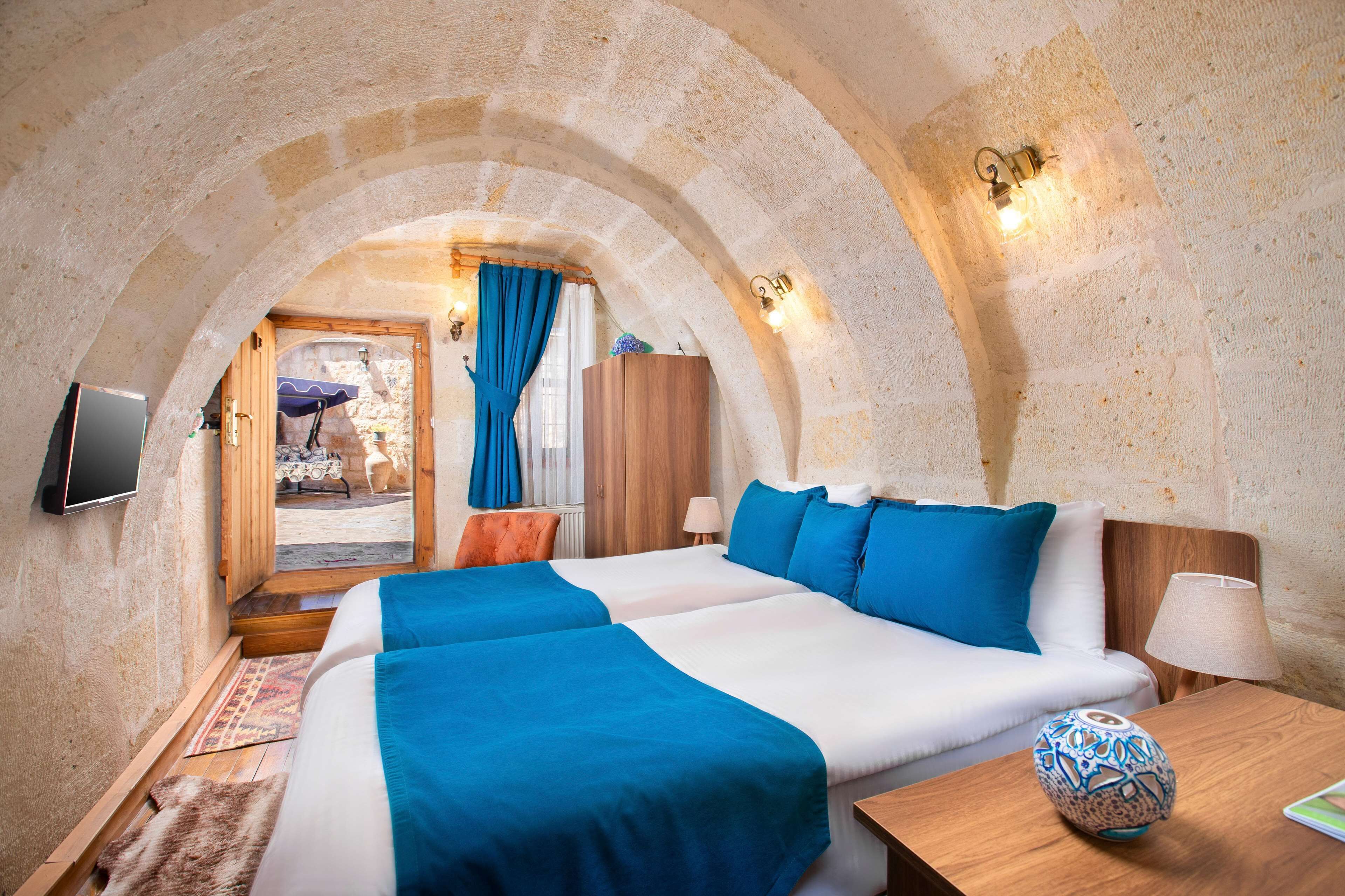 4 間睡房、高級寢具、羽絨被、書桌