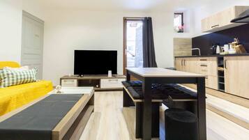 Fernseher