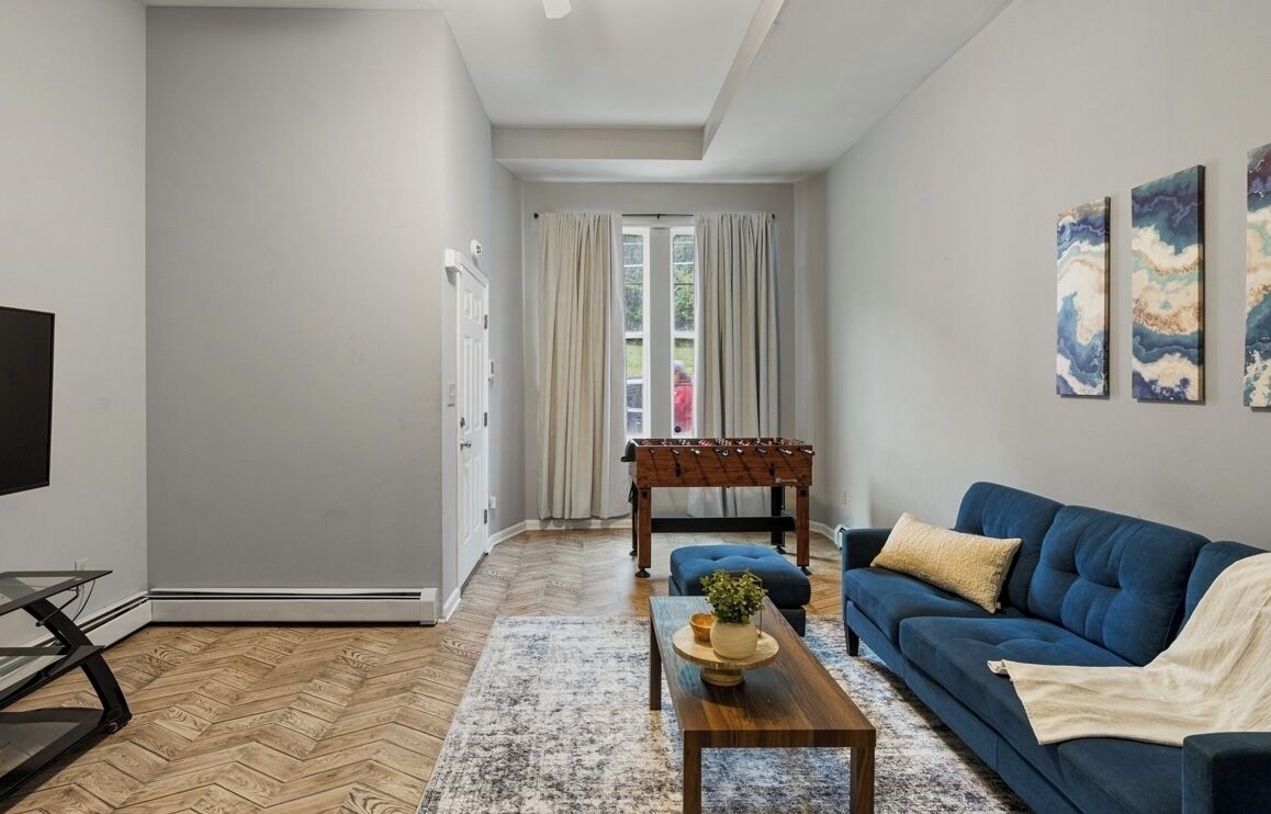 Smart-tv, tafelvoetbal en een tafeltennistafel