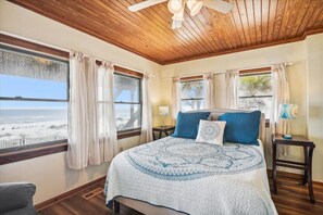 5 bedrooms, WiFi, bed sheets - Welcome to The Pearl! (St. George Island)