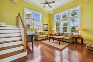 テレビ、テレビゲーム、DVD プレーヤー