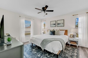 3 chambres, bureau, accès au Wi-Fi (inclus), literie fournie