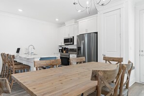 Dining - Sleeps 12 | Com. Pool | No Pets (Port St Joe)