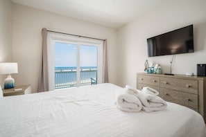 6 bedrooms, iron/ironing board, travel cot, free WiFi