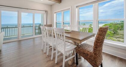 Grand new construction, gulf front, private pool, elevator, pet friendly!