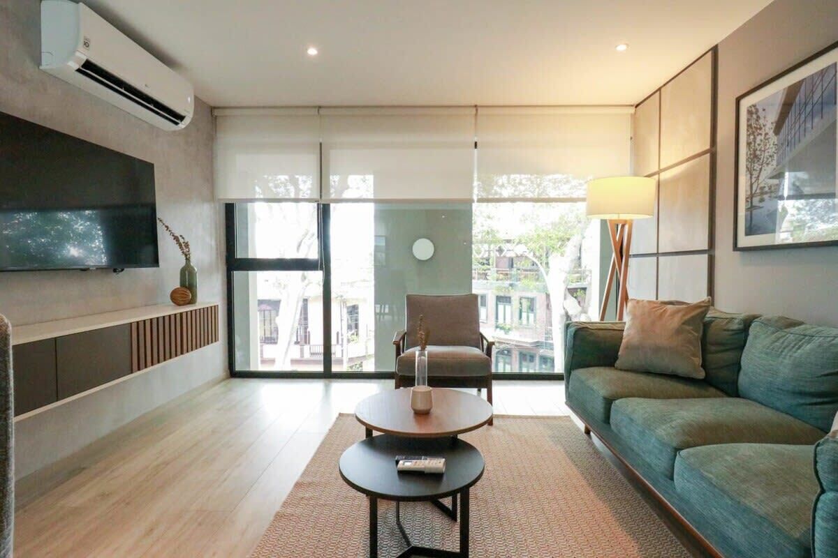 Televisión, oficina