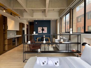 1 chambre, bureau, fer et planche à repasser, Wi-Fi