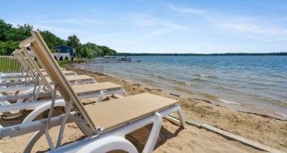 Fife Lake loft style room with lake views- Kitchenette only