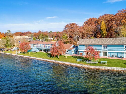 Serene Lakefront Getaway at Fife Lake Lodge