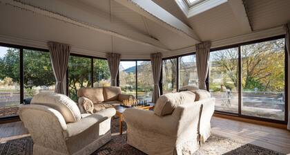A luxurious Country home- 2 mins drive to Loch Ness (sleeps 28)