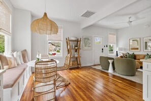 TV - Aloha Cottage | Prime Spot in Park Circle (North Charleston)