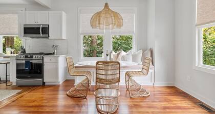 Aloha Cottage | Prime Spot in Park Circle