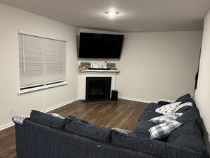 Tv och eldstad