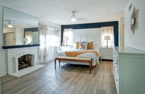 6 chambres, fer et planche à repasser, lit parapluie, Wi-Fi gratuit