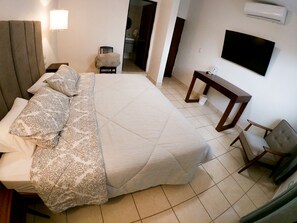 Chambre Standard, 1 très grand lit | Intérieur