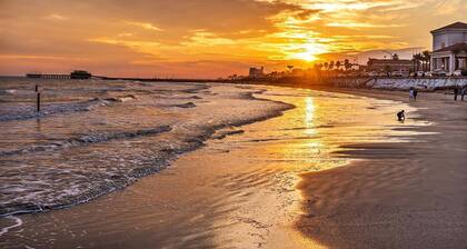 Beach Views/Walk to Beach/Entertainment/Cozy - The Salty Starfish