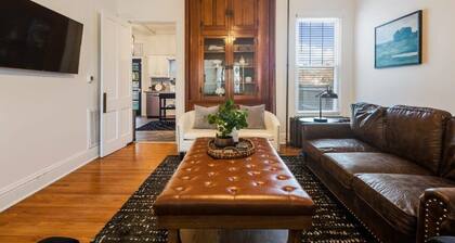 Charming 3BR w Large Yard Walk to Downtown
