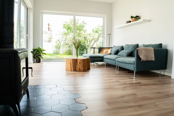 TV, peis og stereoanlegg