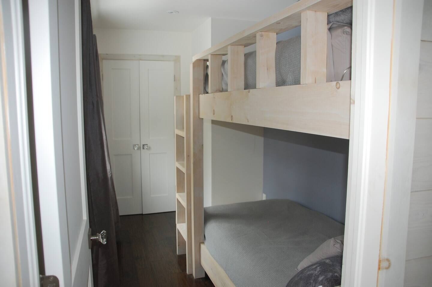 5 bedrooms, WiFi, wheelchair access