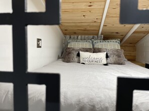 1 slaapkamer, een bureau, gratis wifi, beddengoed