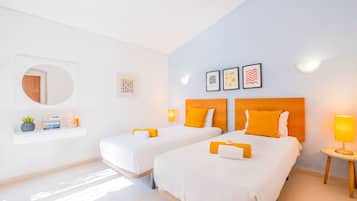 2 bedrooms, in-room safe, iron/ironing board, free WiFi