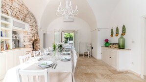Unclassified image, 2 of 45, button - Masseria Profilo 8, Emma Villas (Monopoli)