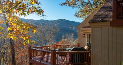 Charming Mountain Getaway| Wifi | Country Club
