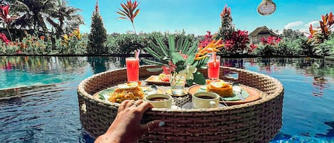 Alberca al aire libre