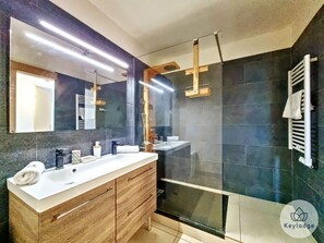 Shower, towels, soap, shampoo